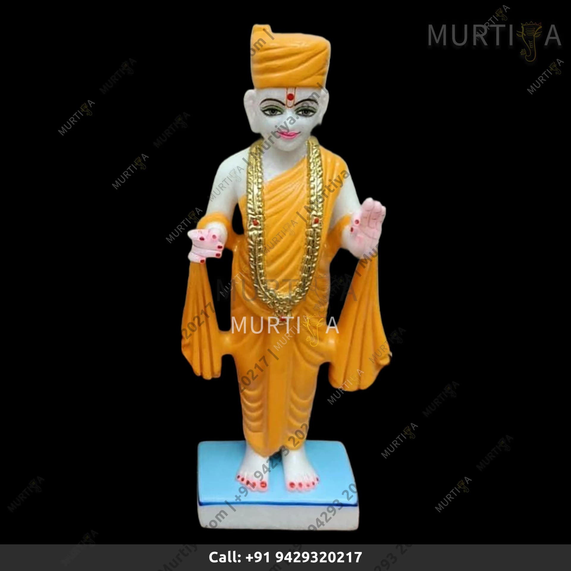 Makrana Pure Marble Gunitanand Swami Murti (12–30 Inch, Made to Order)